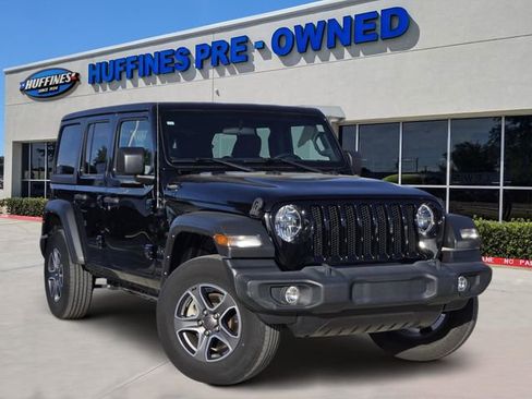 Used 2021 Jeep Wrangler Unlimited Sport image 1