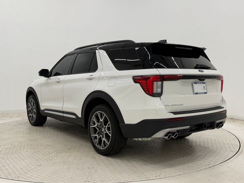 Used 2025 Ford Explorer Platinum w/ Ultimate Package AWD/4WD image 3