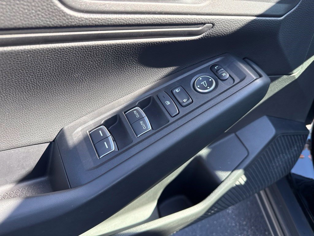 Certified 2025 Honda Accord LX image 18