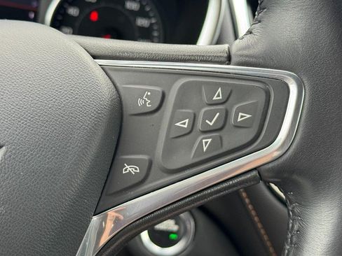 Used 2022 Chevrolet Equinox Premier w/ LPO, Floor Liner Package AWD/4WD image 18