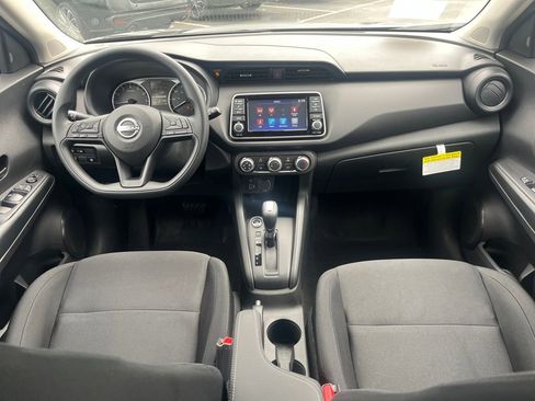 New 2025 Nissan Kicks Play S image 17