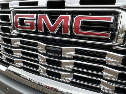 Used 2025 GMC Sierra 2500 Denali w/ Denali Reserve Package image 31