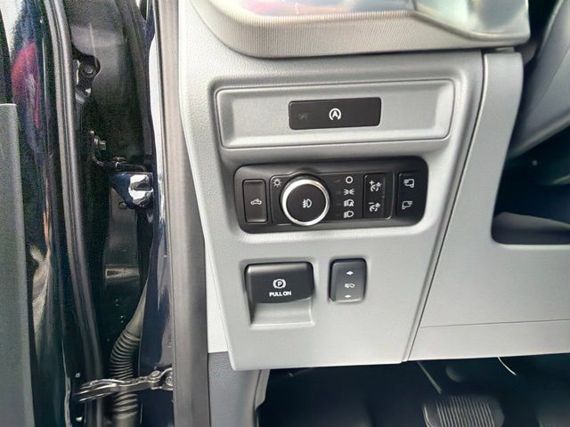 Used 2025 Ford F150 Lariat w/ Equipment Group 501A Mid AWD/4WD image 32