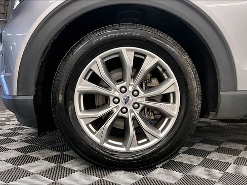 Used 2022 Ford Explorer Limited w/ Equipment Group 301A image 8