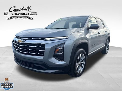 Used 2025 Chevrolet Equinox LT FWD image 1