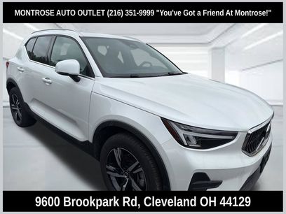 Used 2025 Volvo XC40 B5 Core