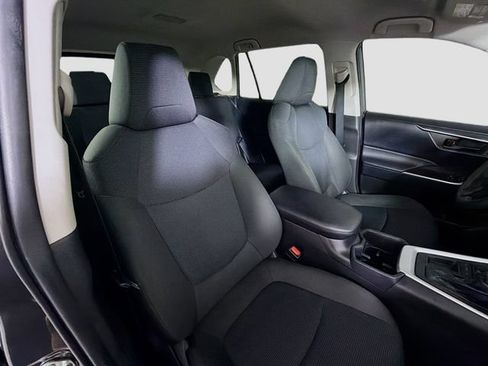 Used 2023 Toyota RAV4 LE FWD image 26
