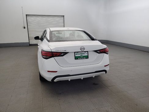 Used 2025 Nissan Sentra SV image 6