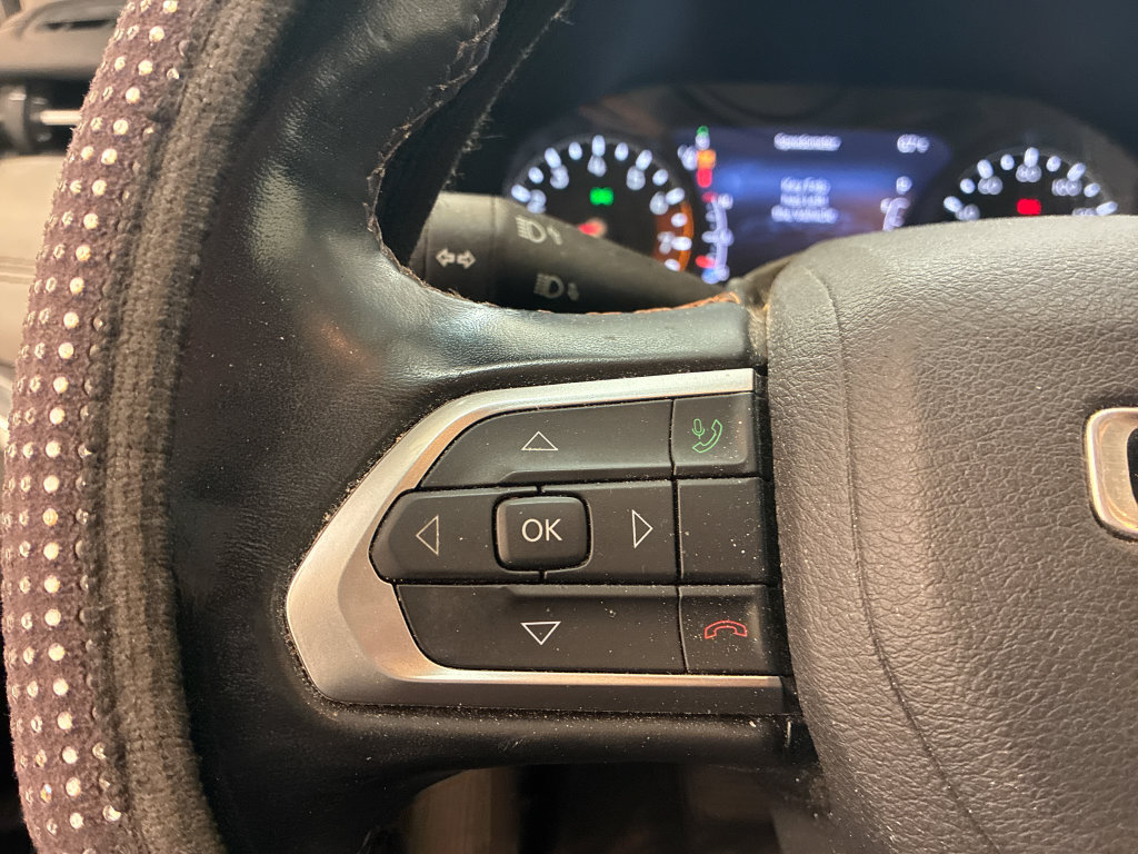Used 2022 Jeep Compass Limited w/ Sun and Sound Group AWD/4WD image 23