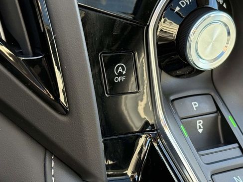 Used 2025 Acura RDX SH-AWD w/ Advance Package image 24