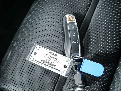 New 2026 Porsche Cayenne S image 41