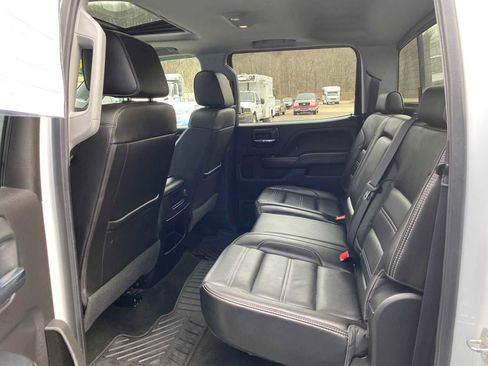 Used 2017 GMC Sierra 3500 Denali w/ Duramax Plus Package AWD/4WD image 10