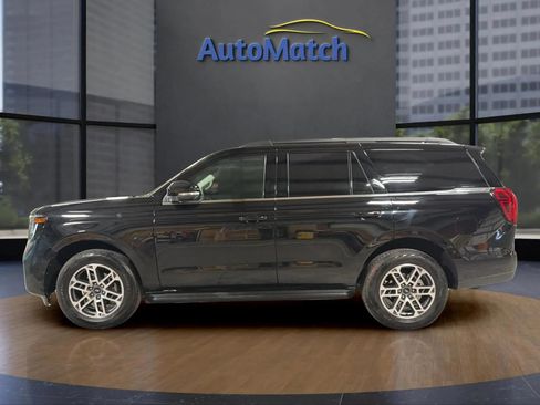 Used 2025 Ford Expedition Active AWD/4WD image 7