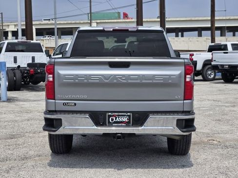 Used 2023 Chevrolet Silverado 1500 LT AWD/4WD image 6