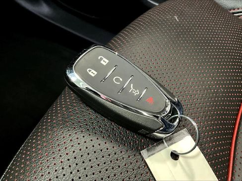 Used 2021 Chevrolet Blazer RS w/ Enhanced Convenience Package image 18