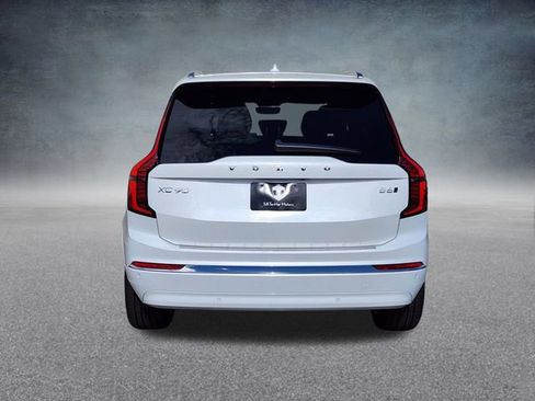 New 2026 Volvo XC90 B6 Plus w/ Protection Package Premier image 6