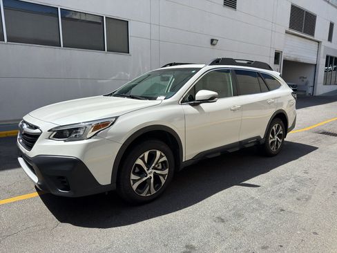 Used 2020 Subaru Outback Limited w/ Popular Package #2 AWD/4WD image 1