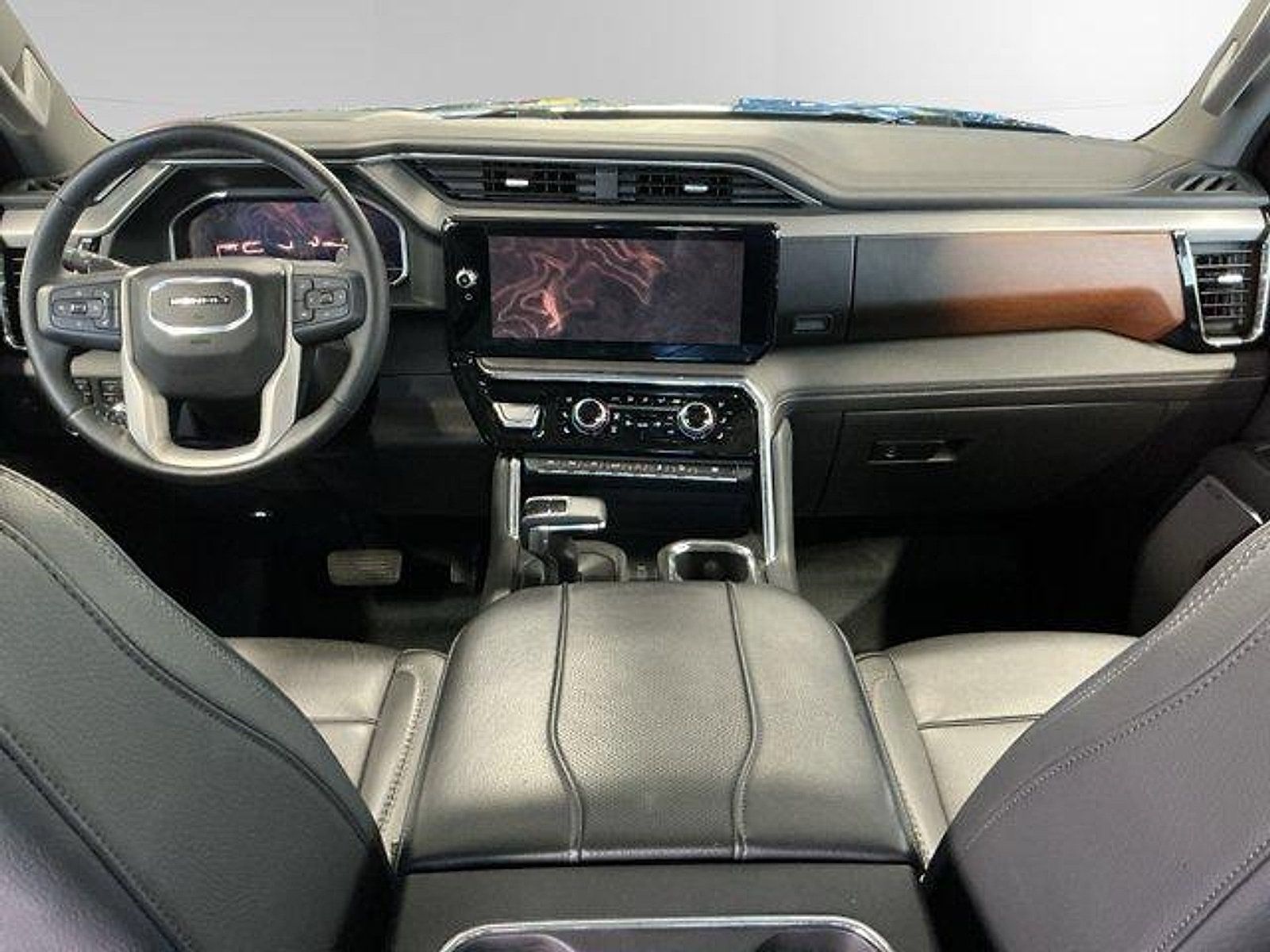 Used 2024 GMC Sierra 1500 Denali w/ Denali Reserve Package AWD/4WD image 10