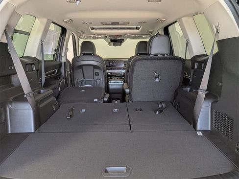 New 2025 Kia Telluride S image 28