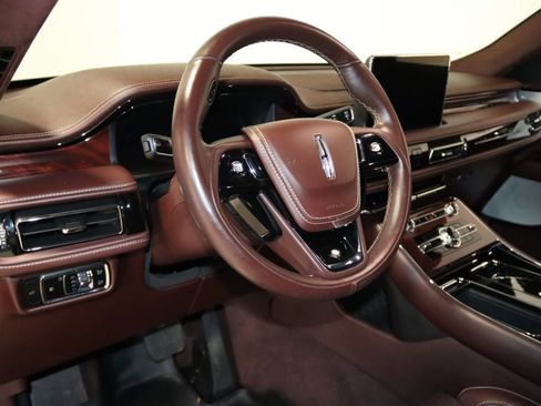 Used 2024 Lincoln Aviator Black Label AWD/4WD image 38