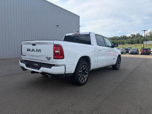 Used 2025 RAM 1500 Laramie AWD/4WD image 6