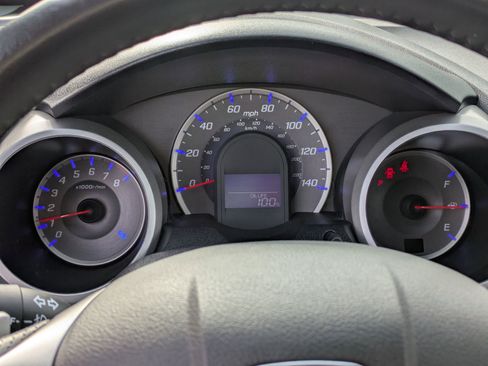 Used 2011 Honda Fit Sport image 17