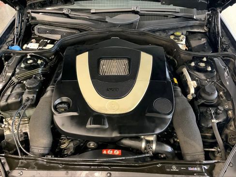 Used 2012 Mercedes-Benz SL 550 image 26