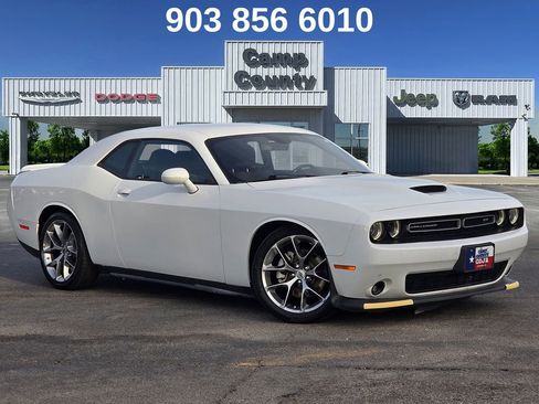 Used 2022 Dodge Challenger GT image 1