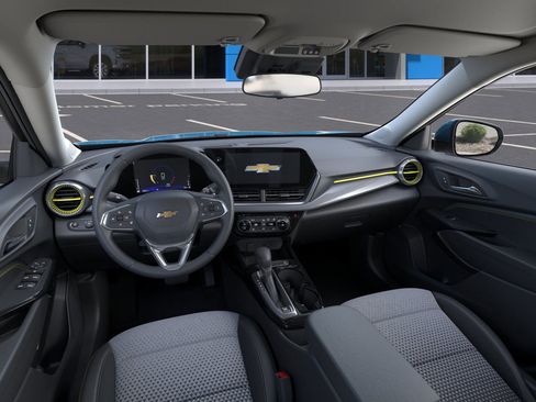 New 2026 Chevrolet Trax LT image 15