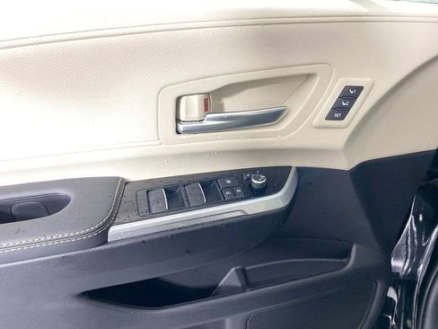 New 2026 Toyota Sienna Limited image 12