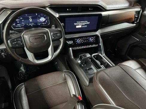 Used 2023 GMC Sierra 1500 Denali w/ Denali Reserve Package AWD/4WD image 13