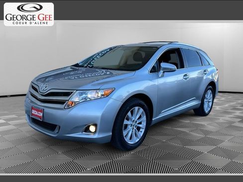 Used 2015 Toyota Venza LE AWD/4WD image 1
