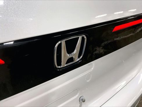 Used 2025 Honda Accord LX image 29