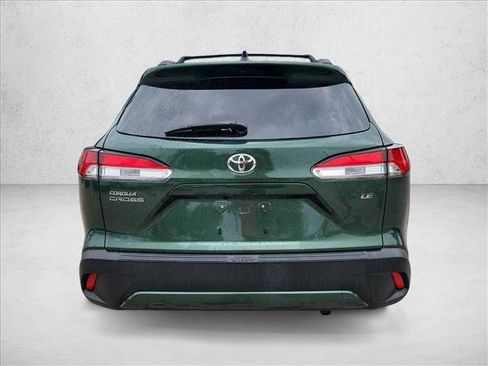 Used 2025 Toyota Corolla Cross LE image 6
