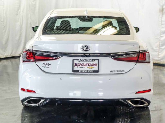 Used 2023 Lexus ES 350 F Sport w/ Accessory Package (Z2) FWD image 8