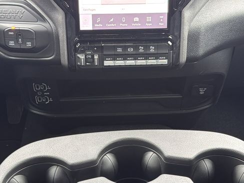 New 2026 RAM 3500 Tradesman AWD/4WD image 18