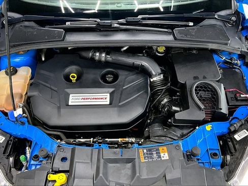 Used 2018 Ford Focus RS image 30