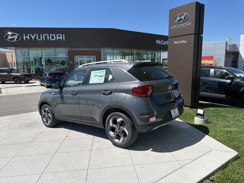 New 2026 Hyundai Venue SEL FWD image 3