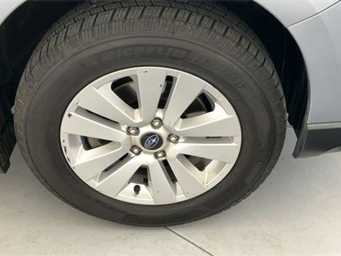 Used 2017 Subaru Outback 2.5i Premium image 34