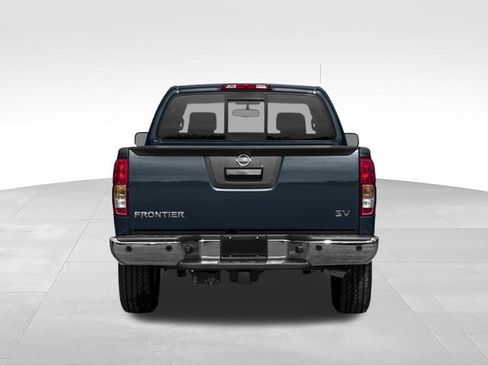 Used 2018 Nissan Frontier SV RWD image 8