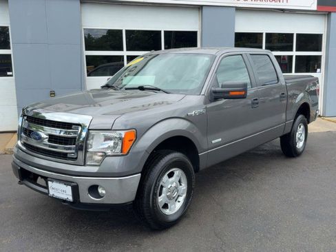 Used 2013 Ford F150 XLT w/ Mid Equipment Group AWD/4WD image 2