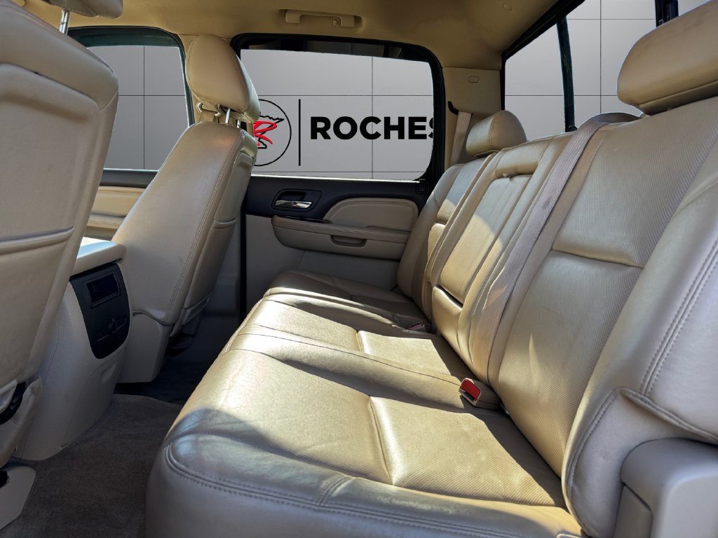 Used 2011 GMC Sierra 2500 Denali AWD/4WD image 16