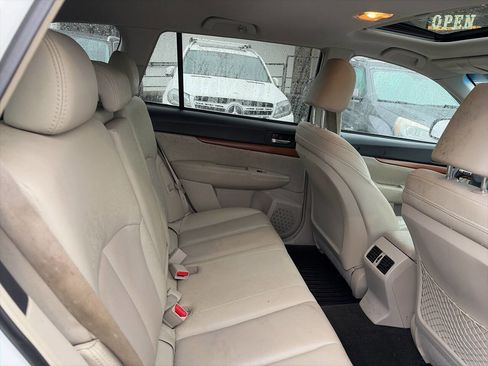 Used 2013 Subaru Outback 2.5i Limited w/ Moonroof Pkg image 10