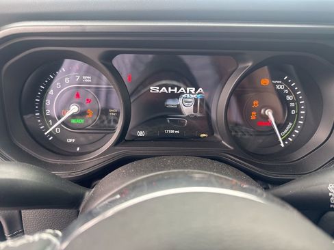 Used 2025 Jeep Wrangler Sahara 4xe w/ Safety Group image 13