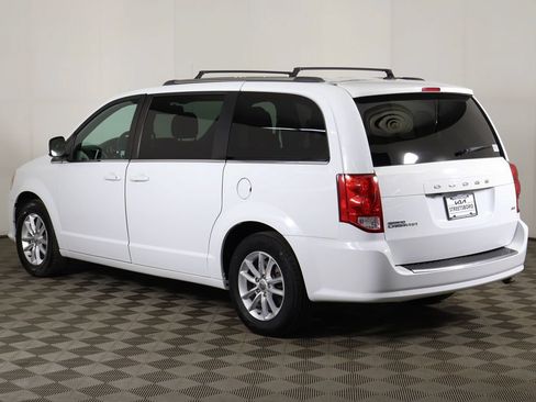 Used 2020 Dodge Grand Caravan SXT FWD image 6