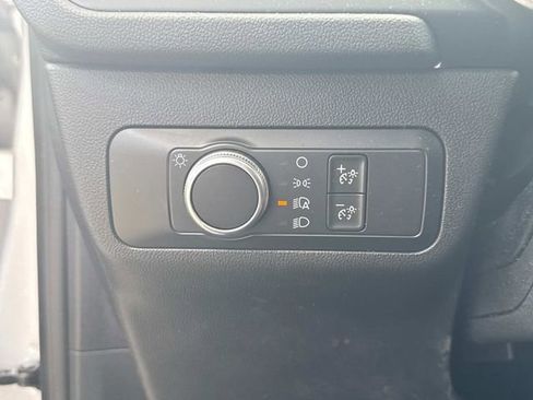 Used 2020 Ford Escape SE image 27