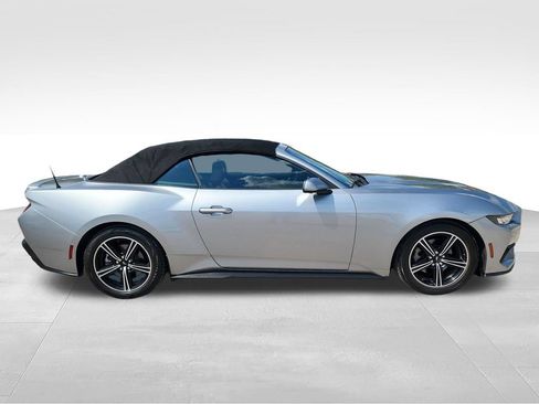 Used 2024 Ford Mustang Premium RWD image 8