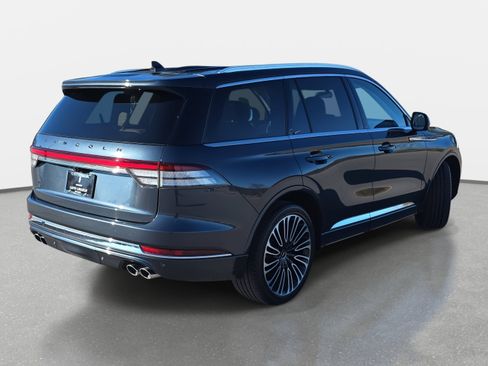 Certified 2023 Lincoln Aviator Black Label w/ Dynamic Handling Package image 5
