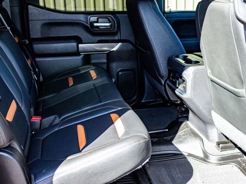 Used 2022 GMC Sierra 1500 AT4 w/ AT4 Premium Package image 27