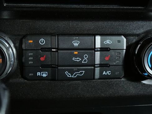 Used 2018 Ford F150 XLT w/ Equipment Group 302A Luxury AWD/4WD image 24